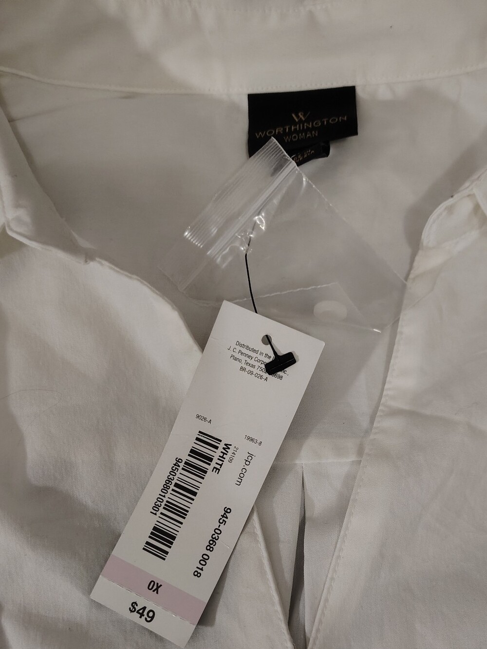 New Worthington Women's Solid White Collared Long Sleeve Blouse. - Picture 3 of 7